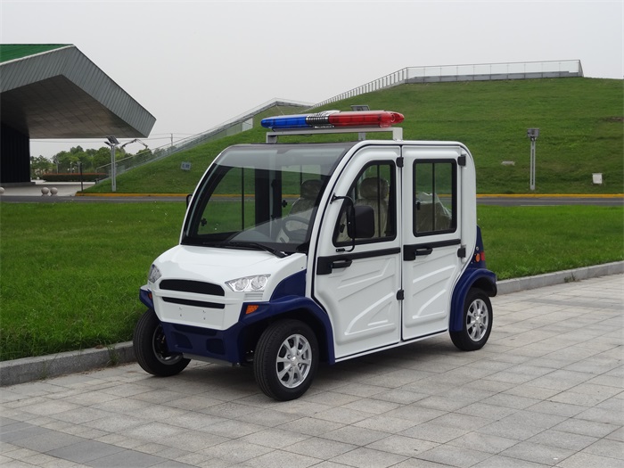 四座封閉式電動巡邏車