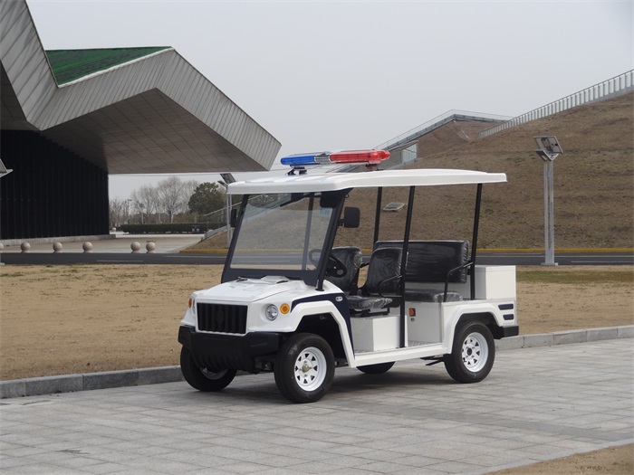 五座悍馬款電動(dòng)巡邏車(chē)