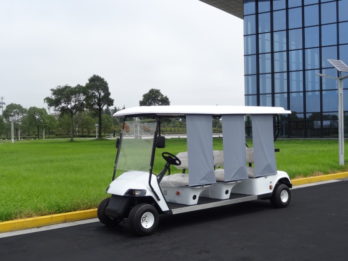 六座高爾夫球車(chē)加裝遮陽(yáng)簾