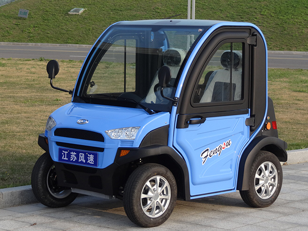 4輪電動汽車